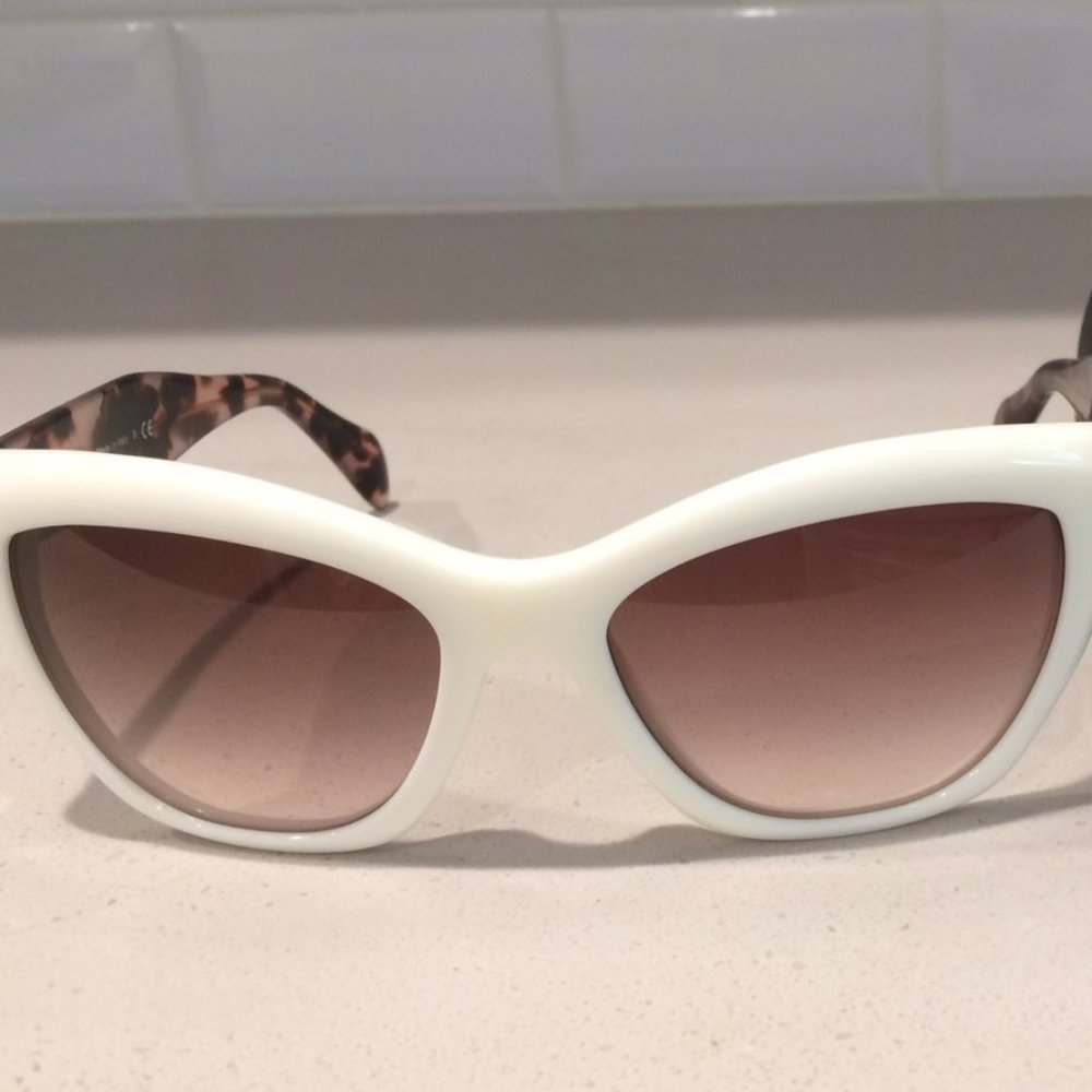 Prada sunglasses & case